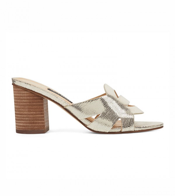 Wnnevaehss20Gold Leather Sandals