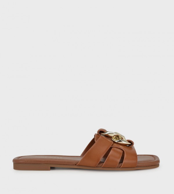 QUANA Metal Accent Flat Sandals