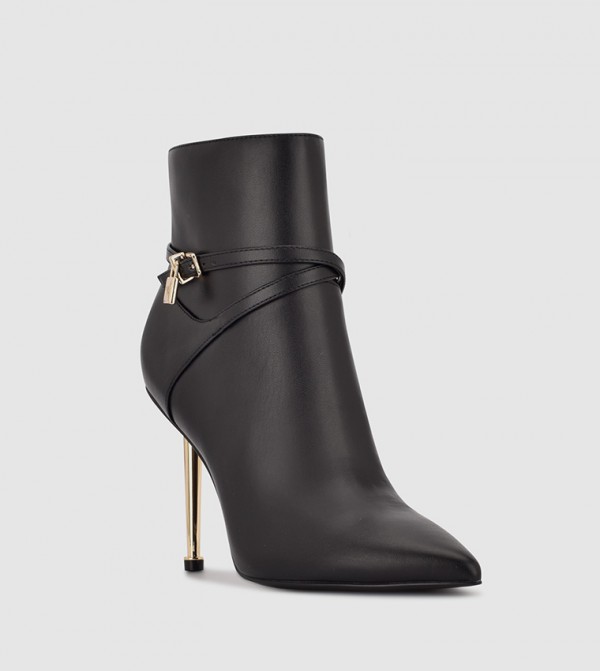 Nine west store pointy toe boots