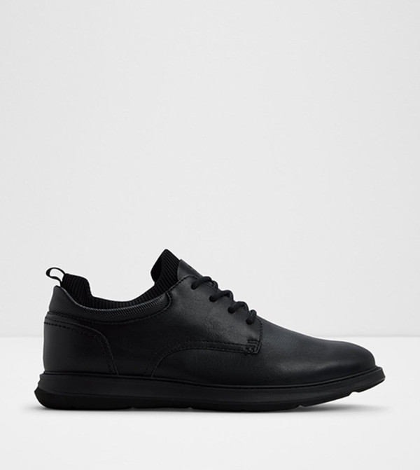 WYNDER Solid Lace-Up Shoes