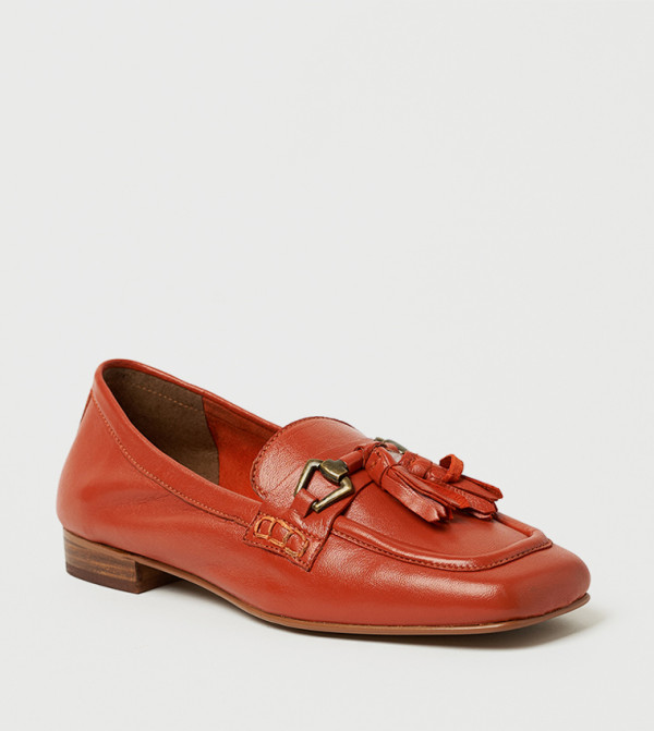 MEADOW Textured Tassel Detail Loafers