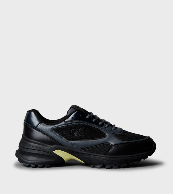 Logo Detail Runner Sneakers