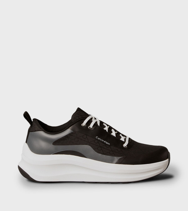 سنيكرز جري بنعل تشانكي بمقدمة دائرية 