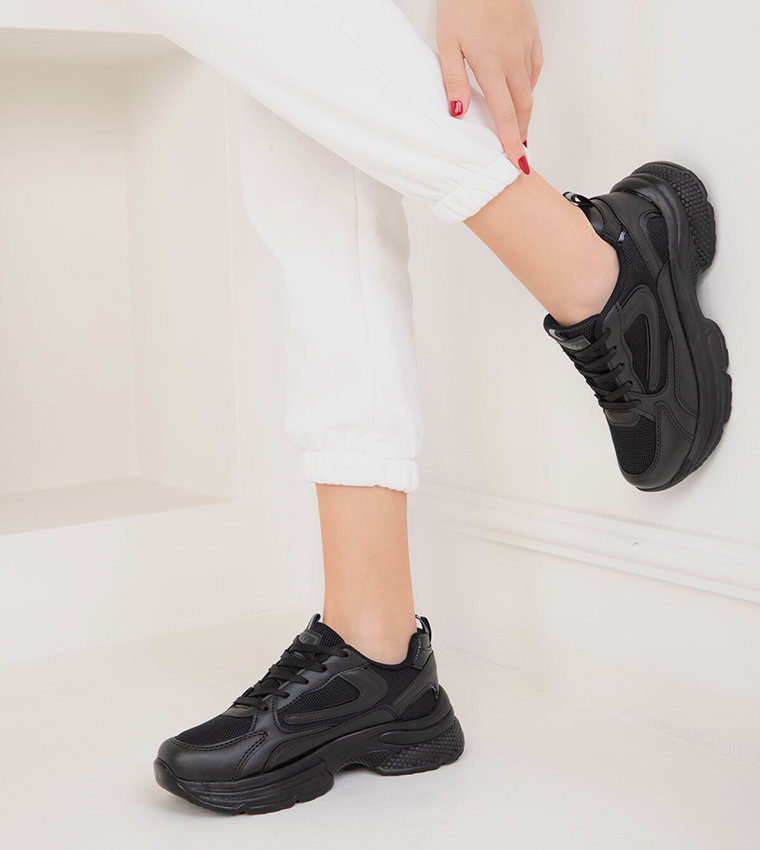 Buy SOHO Round Toe Lace Up Sneakers In Black 6thStreet UAE