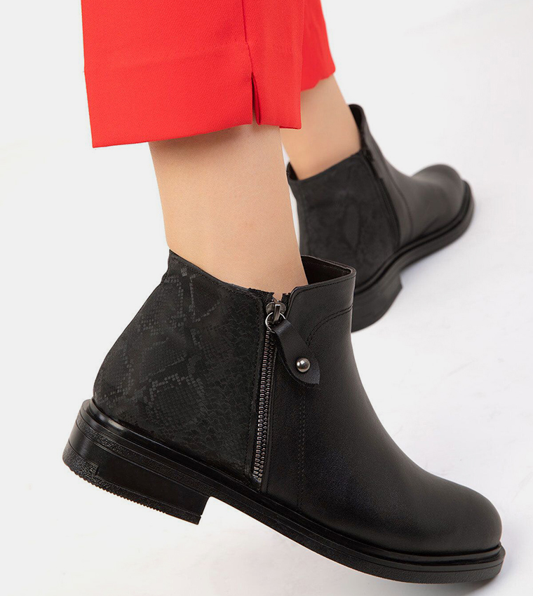 Buy SOHO Snakeskin Ankle Boots In Black 6thStreet Kuwait