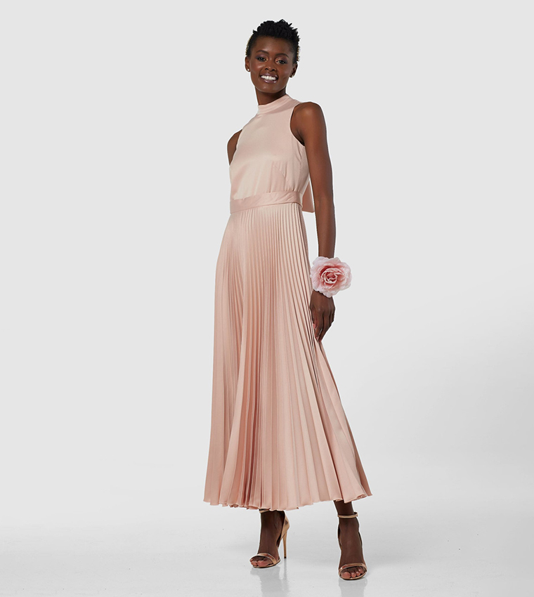 Halter Neck Pleated Maxi Dress