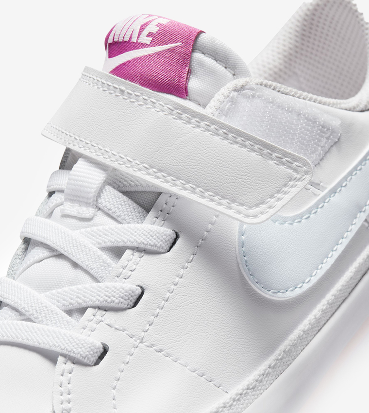 Court Legacy Low Top Sneakers