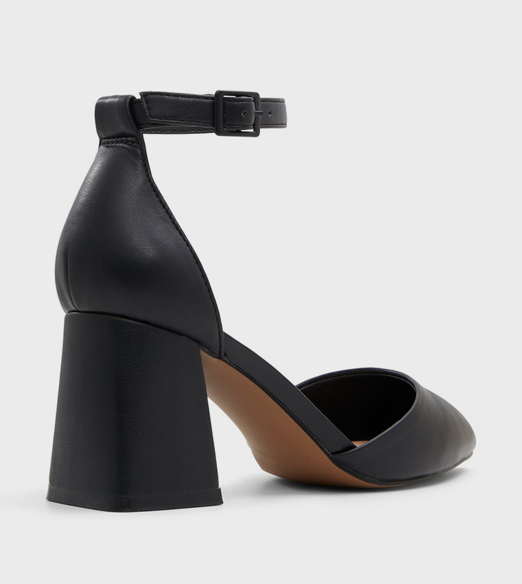 DALIAA D'Orsay Pumps