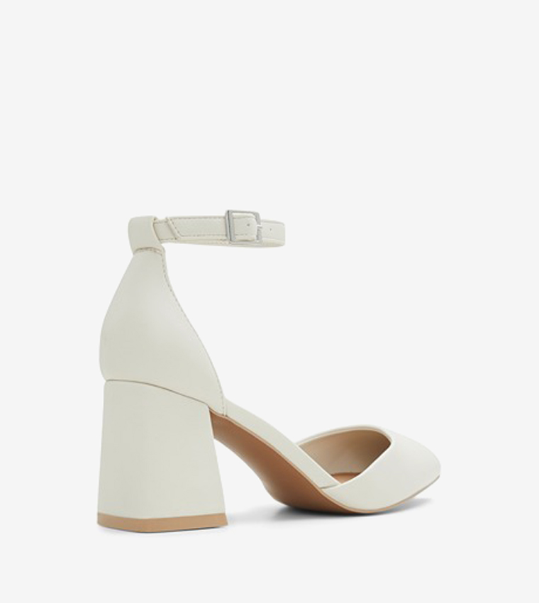 DALIAA D'Orsay Pumps