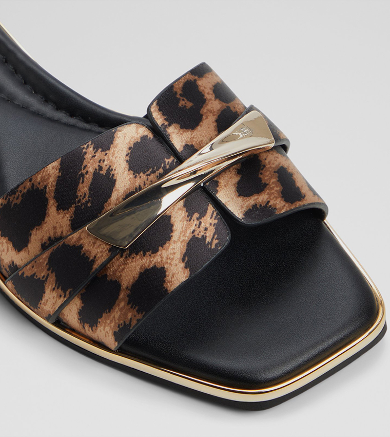 DARLINA Animal Printed Flat Sandals
