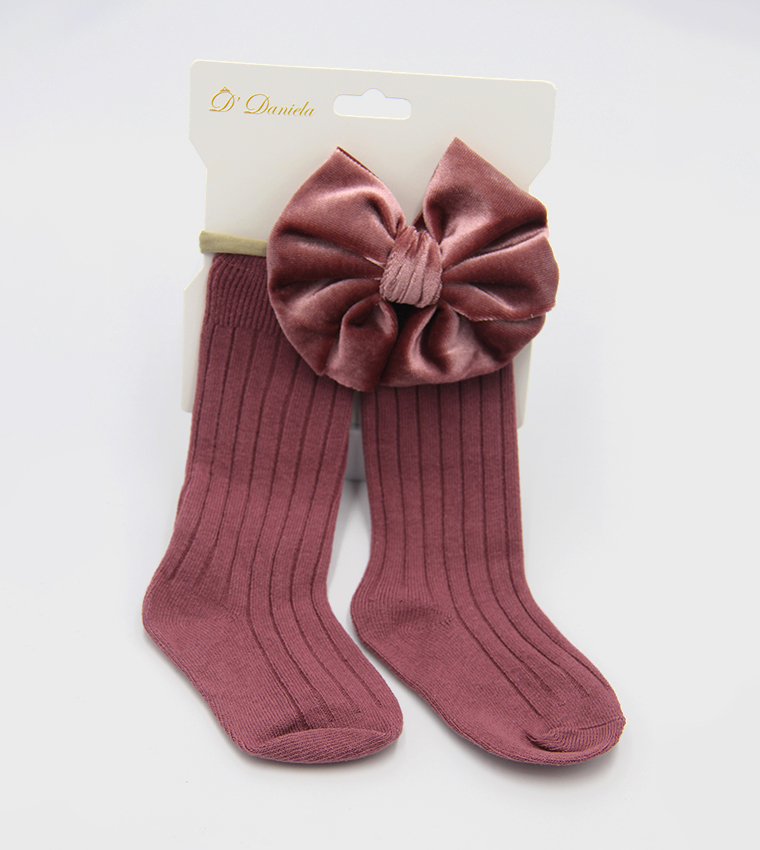 طقم جوارب ومشابك شعر ميخا