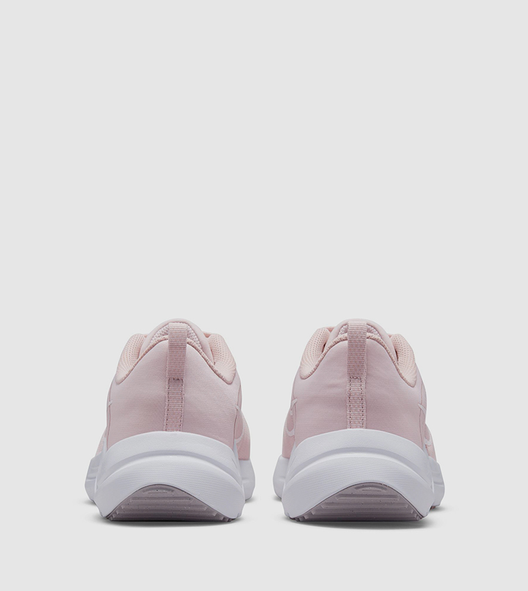Nike tan thea cheap