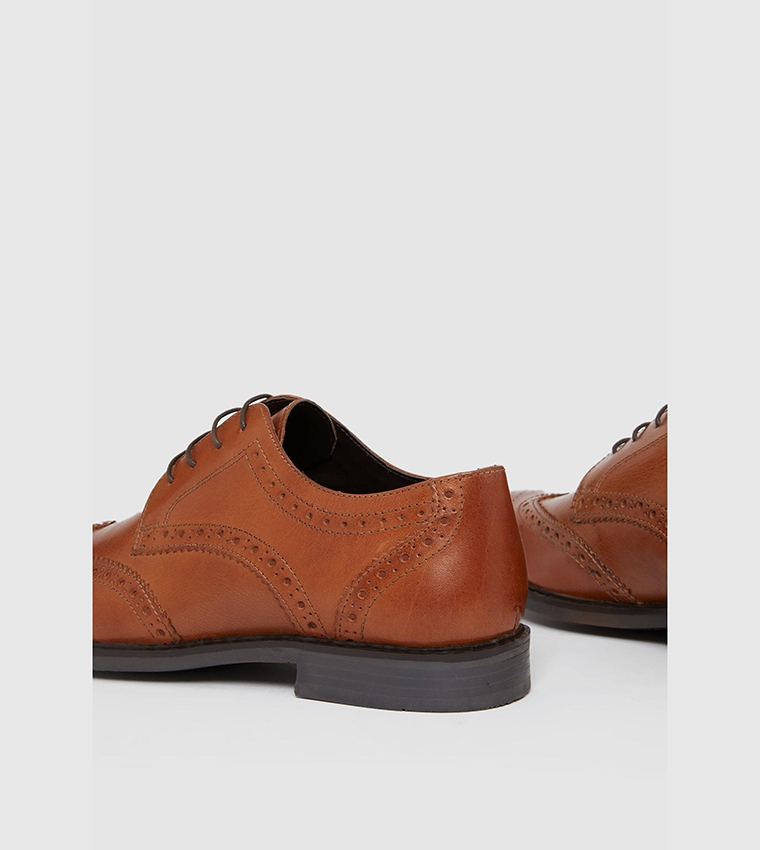 Glenn Wingtip Brogue Derby Shoes