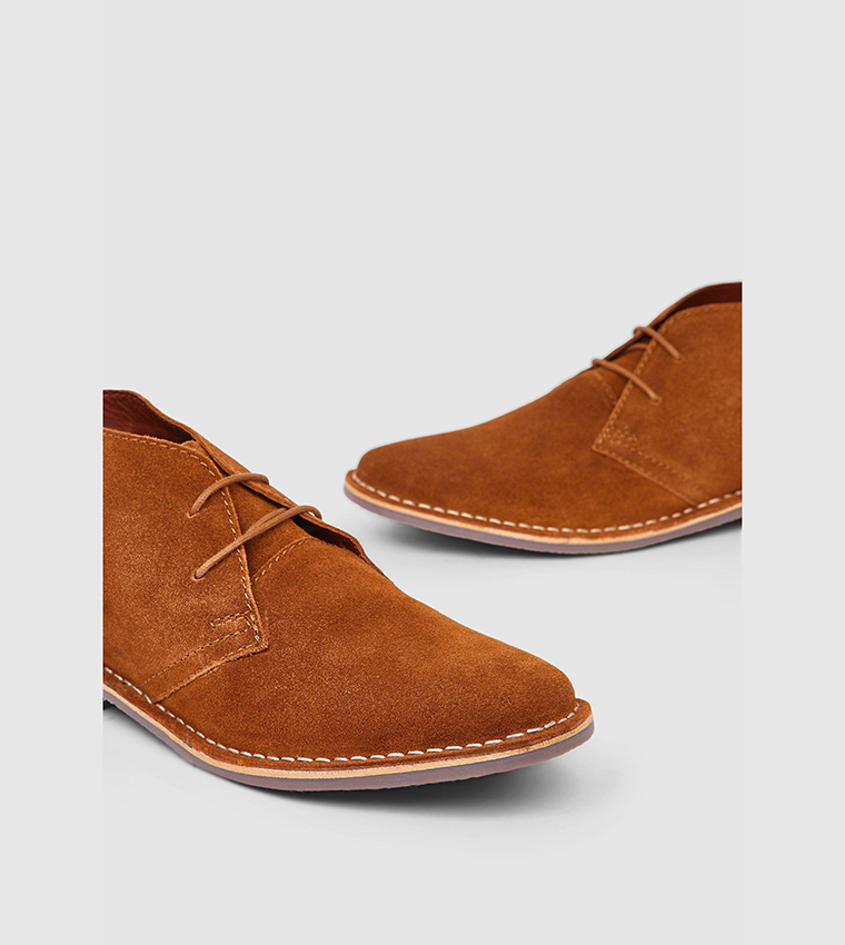 Red tape gobi suede desert boots store