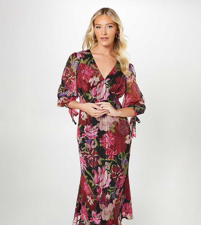 فستان ميدي ساتان برقبة V وكم بلوسون 