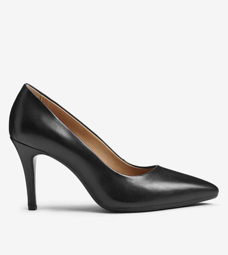 Buy Aerosoles Deal Breaker Pumps Black In Black 6thStreet Oman