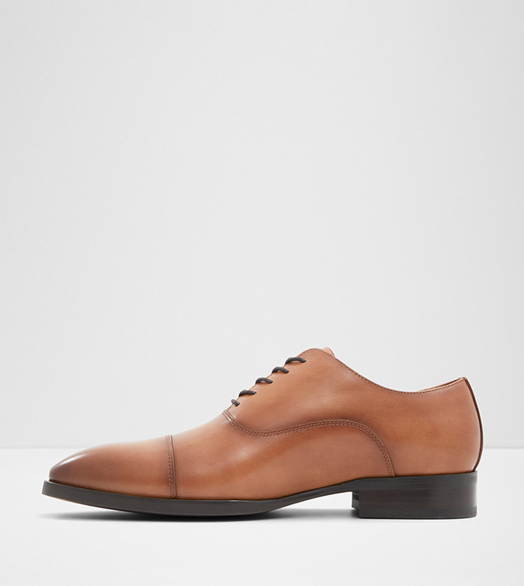 DEBONAIR Lace-Up Oxford Shoes