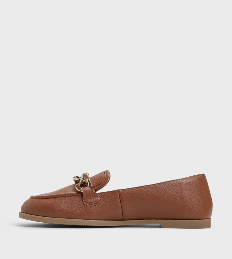 DERAYNE Metal Detail Loafers