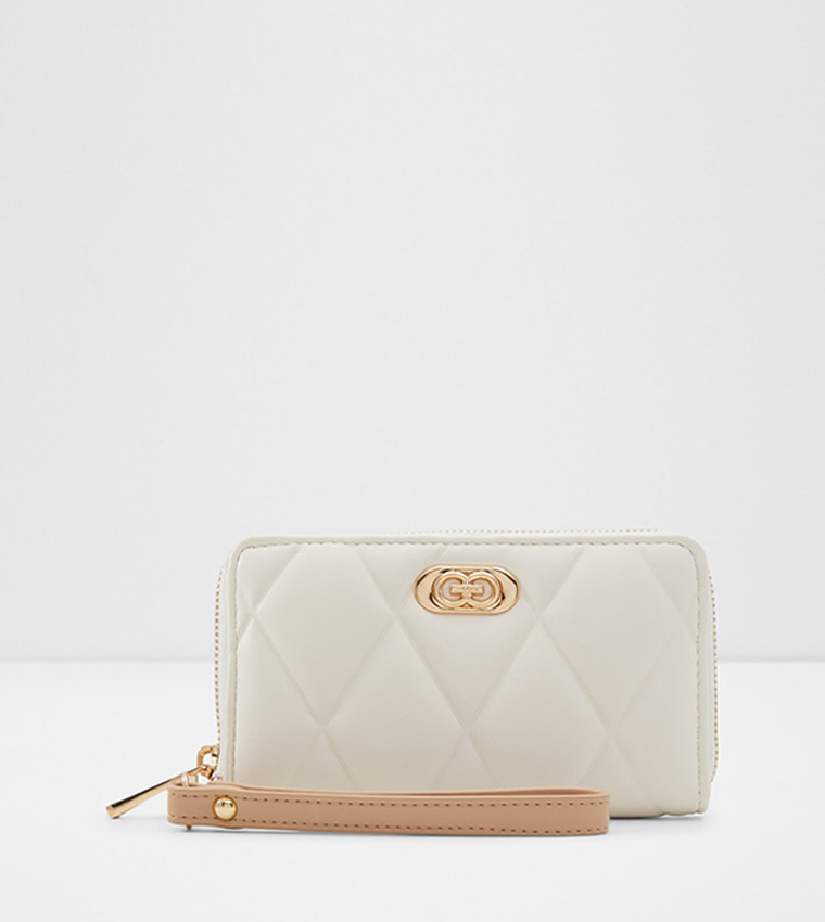 DEVALANDAR Quilted Zippered Wallet