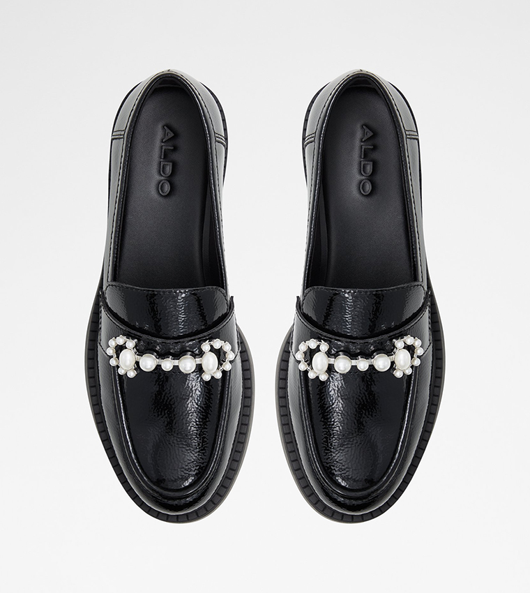 DINARA Accessory Detail Penny Loafers