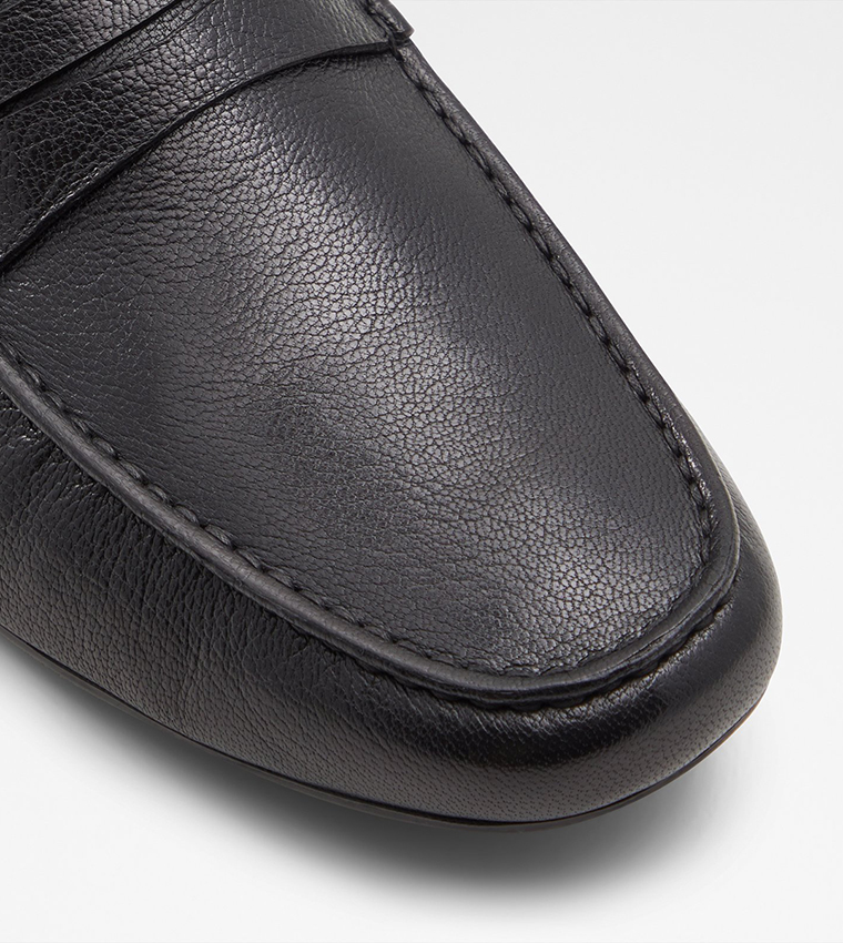 DISCOURSE-IN Square Toe Moccasins