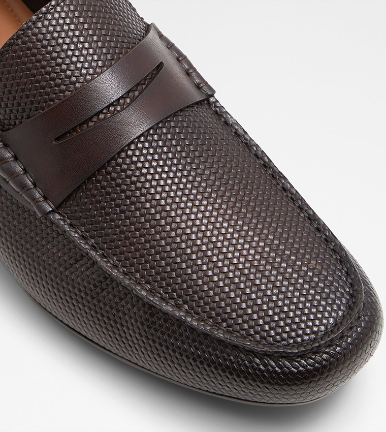 DISCOURSE-IN Square Toe Moccasins