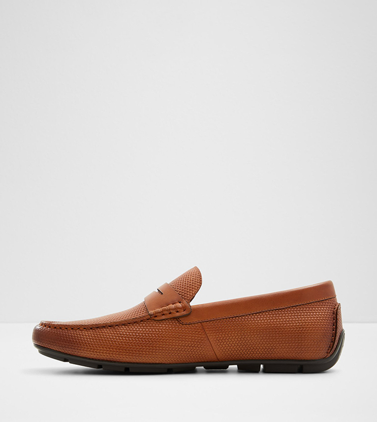 DISCOURSE-IN Square Toe Moccasins