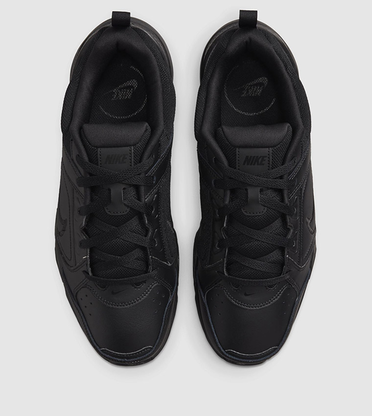 Nike Defyallday Low Top Sneakers