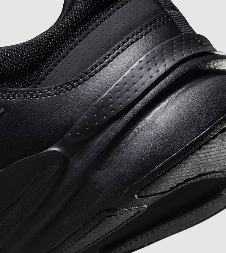 Nike Defyallday Low Top Sneakers