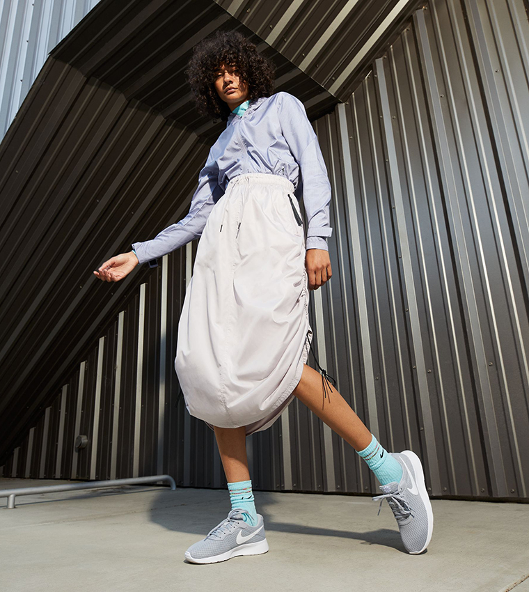 TANJUN M2Z2 Textured Sneakers