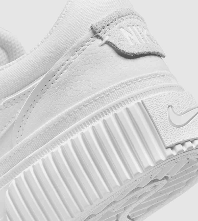 COURT LEGACY LIFT Low Top Sneakers