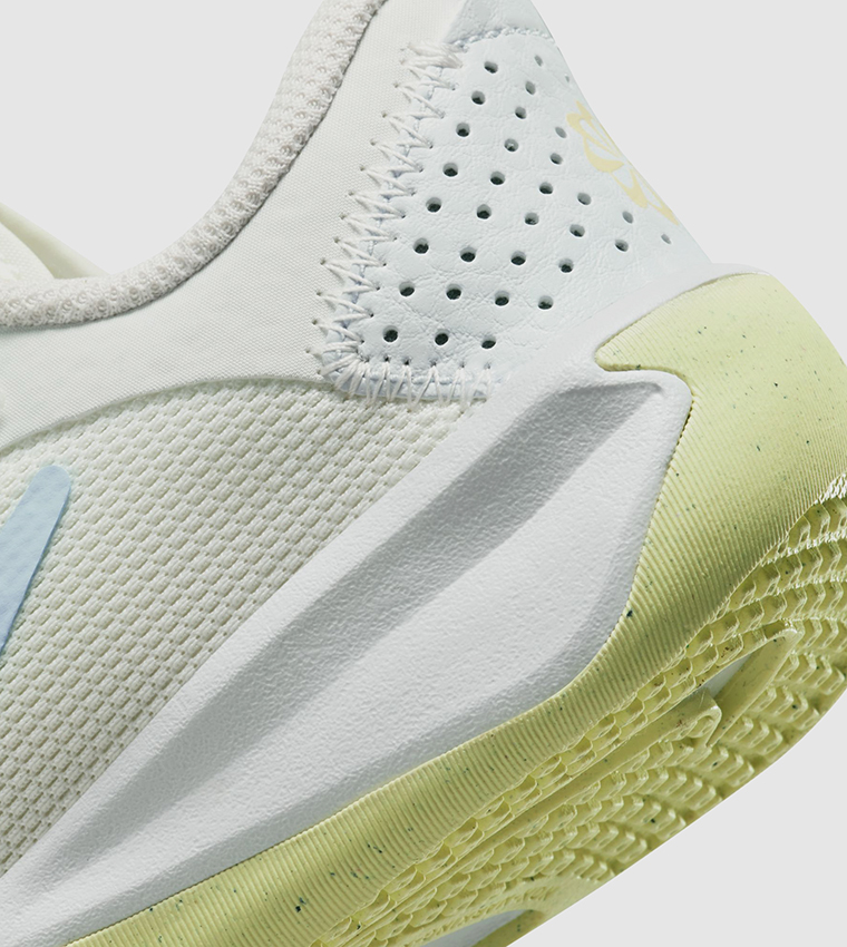 Omni Multi-Court Running Shoes