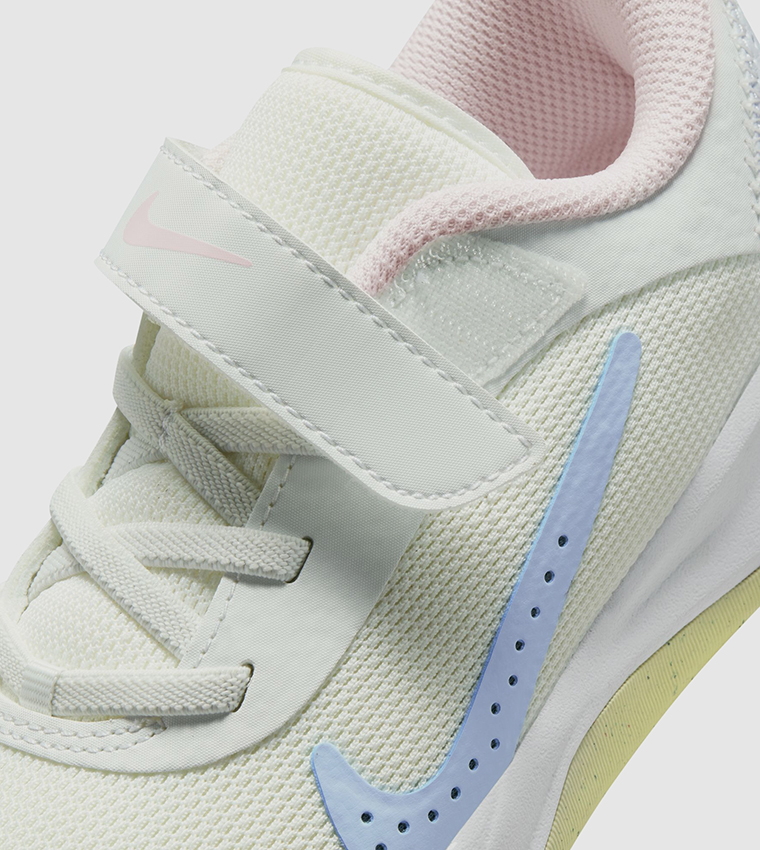 Omni Multi-Court Running Shoes