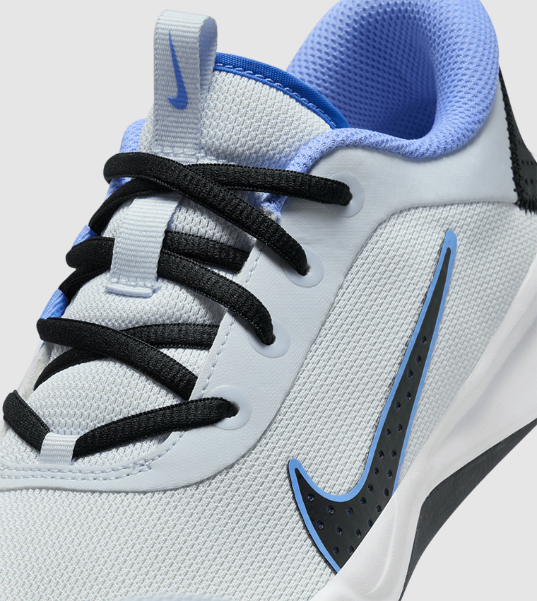 حذاء ملعب داخلي أومني