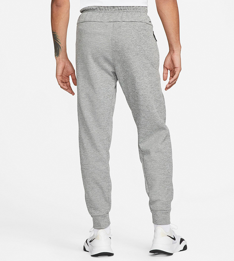 Grey nike jogging discount suits