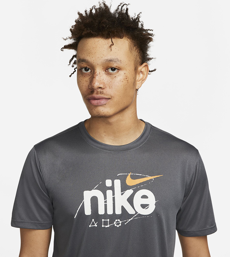 Grey and hotsell orange nike shirt