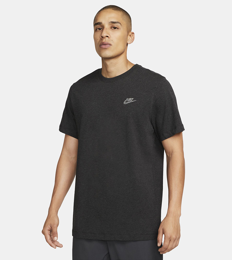 Nike logo t best sale