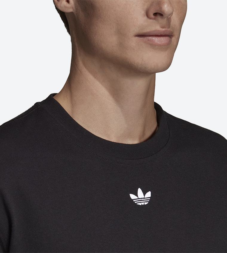 Buy Adidas Originals Short Sleeve Outline Trefoil Logo T Shirt Black In Black 6thStreet Bahrain