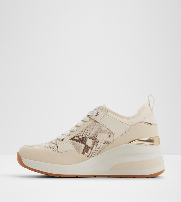 سنيكرز بطبعة ورقبة متوسطة 