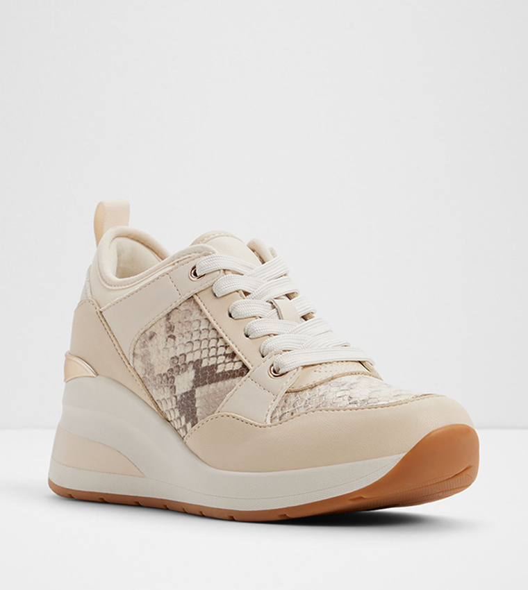 سنيكرز بطبعة ورقبة متوسطة 