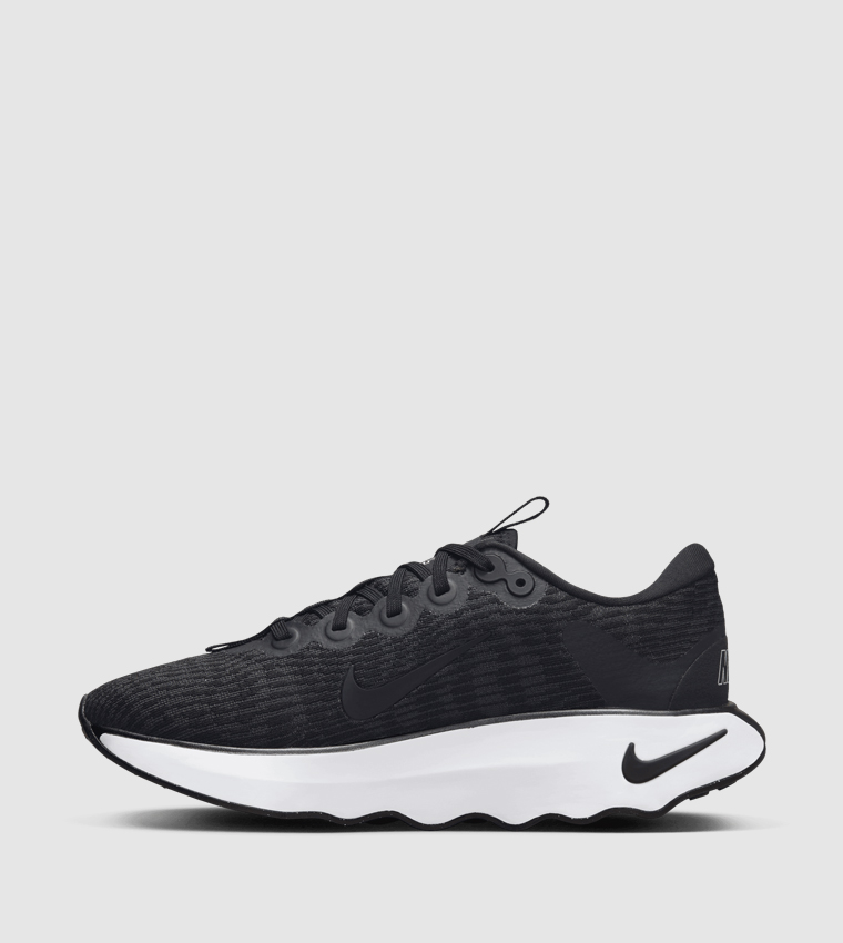 ESCAPE MOMENTUM Training Shoes