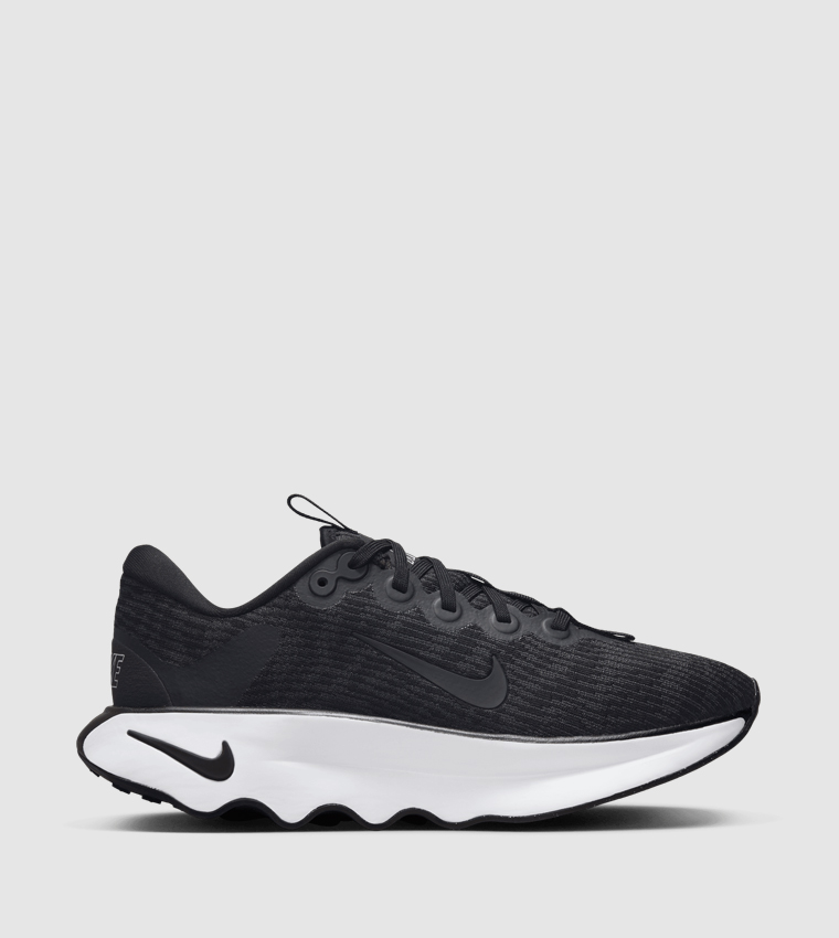 ESCAPE MOMENTUM Training Shoes