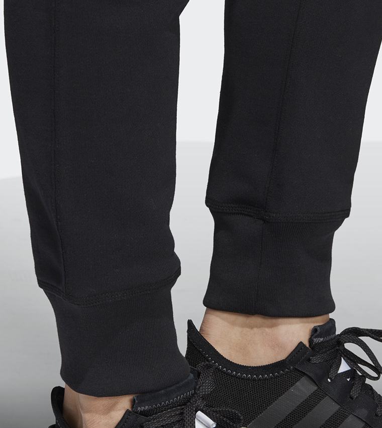 dv1921 adidas