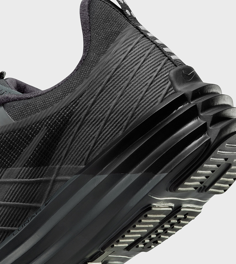 LUNAR ROAM Lace-Up Sneakers