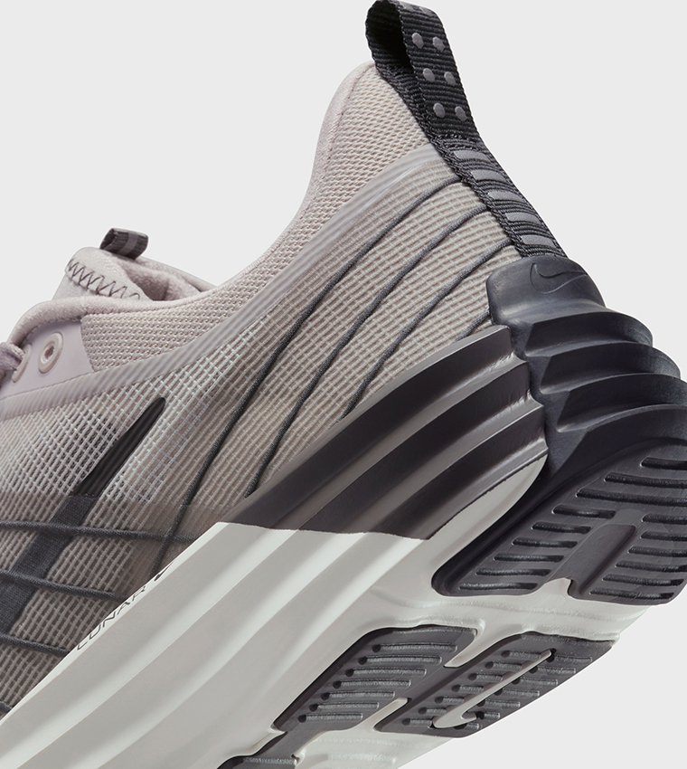 LUNAR ROAM Lace-Up Sneakers