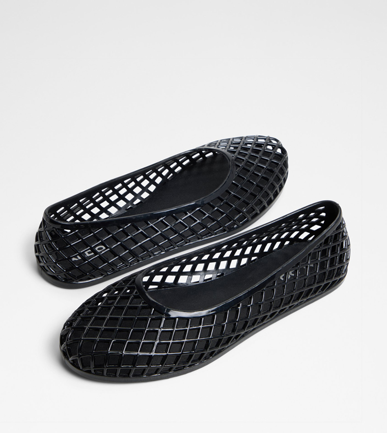 DWAORIA Cut-Out Ballerinas