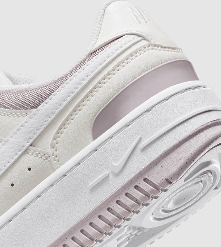 GAMMA FORCE Low Top Sneakers