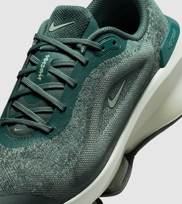 VERSAIR Textured Training Shoes