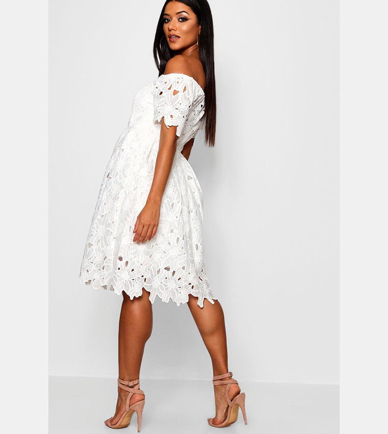 Buy Boohoo Boutique Off Shoulder Lace Skater Dress In Pink | 6thstreet Oman