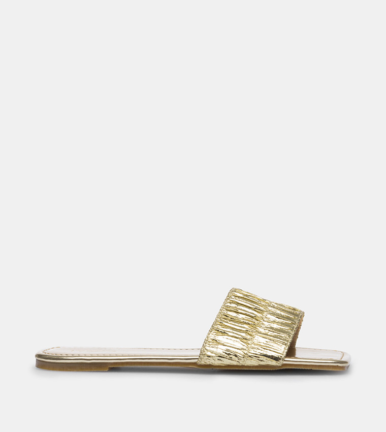 Buy DEEZEE CCC Flat Sandal Gold In Gold 6thStreet UAE